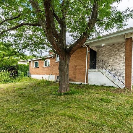 Appartamento Spacious 4Br House Close To Dt Brossard Esterno foto